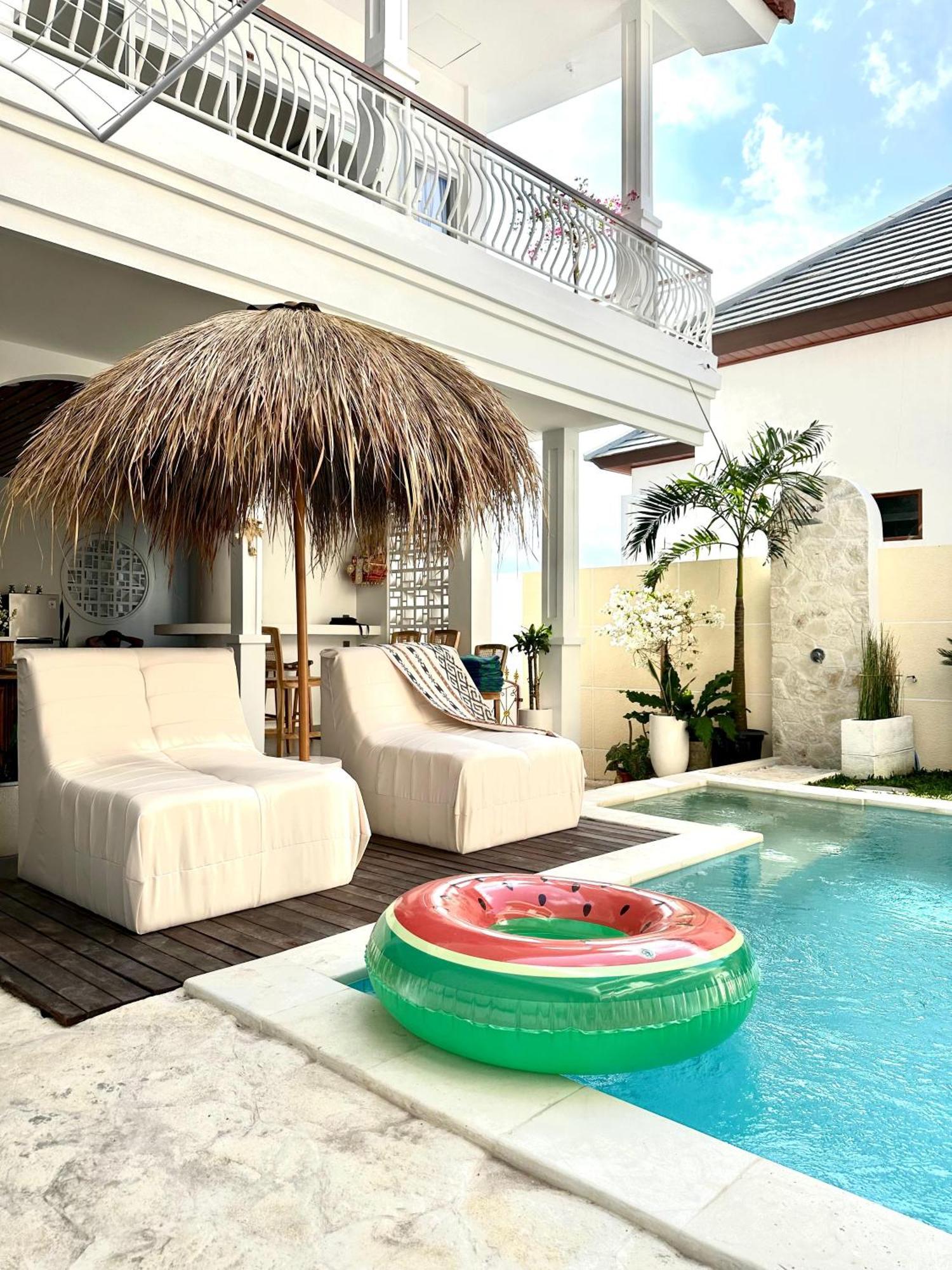 Ellies Hotel Nusa Dua  Eksteriør bilde